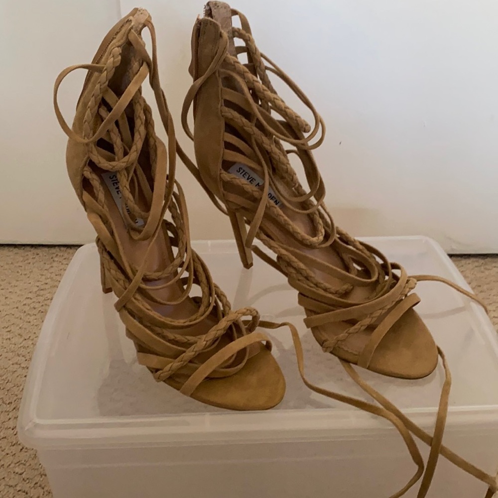 Steve Madden tie up heels